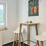 Апартаменты Regiostyle Charmante An Der Mueritz Варен